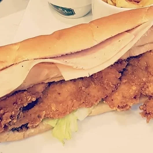 سندوتش سمك فيليه بانيه