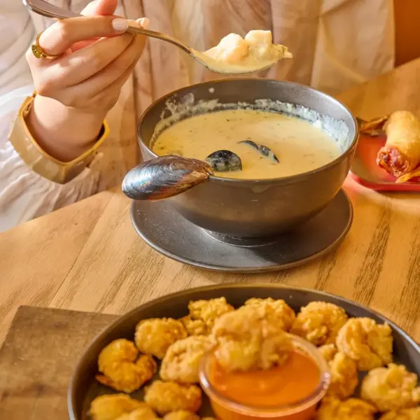 شوربة كريمة السلمون