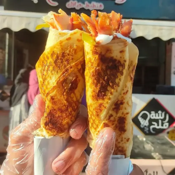 سندوتش شاورما رشة ملح