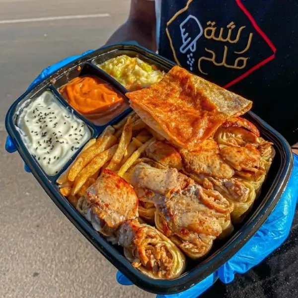 وجبة شاورما عربى دجاج