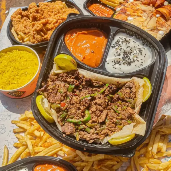 وجبة كبدة لحمة اسكندرانى