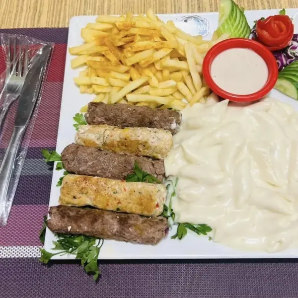 طبق ميكس كفتة