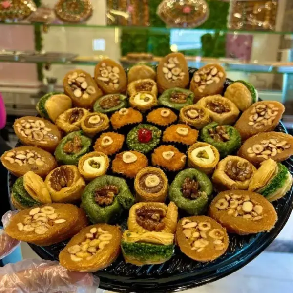 كنافة مبروم مكسرات