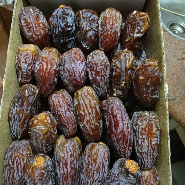 عجوة